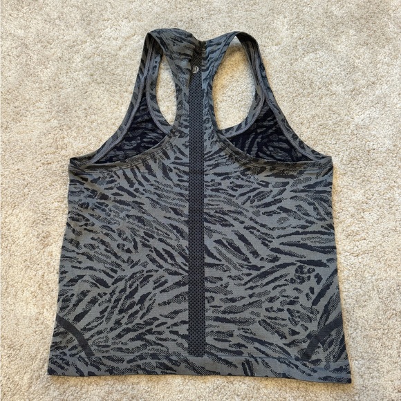 Lululemon Swiftly Tech Racerback Tank 2.0 *Race - Picture 4 of 4